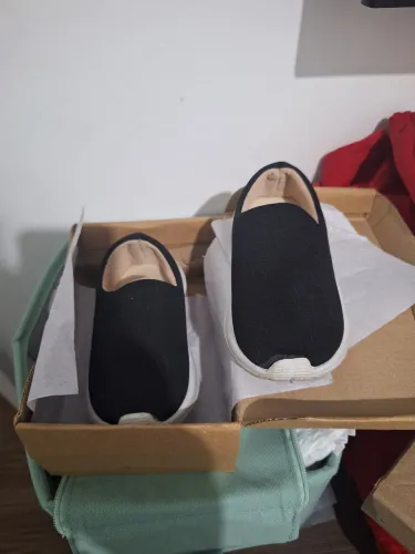 VENDO SAPATO MENINO DO 21 AO 23