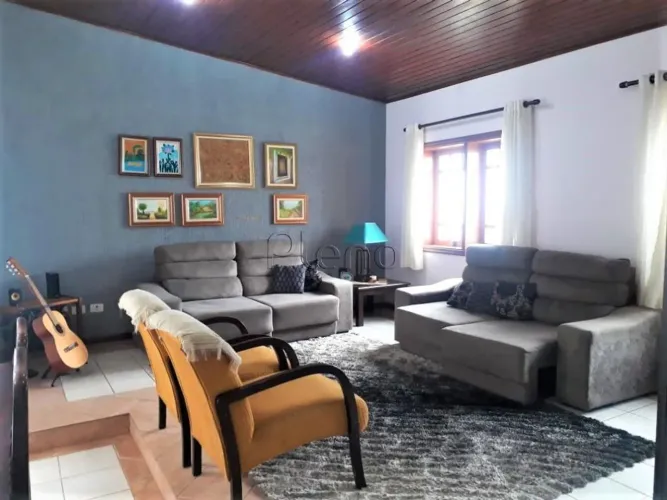 Casa à venda com 3 quartos no Jardim Santa Genebra, Campinas.