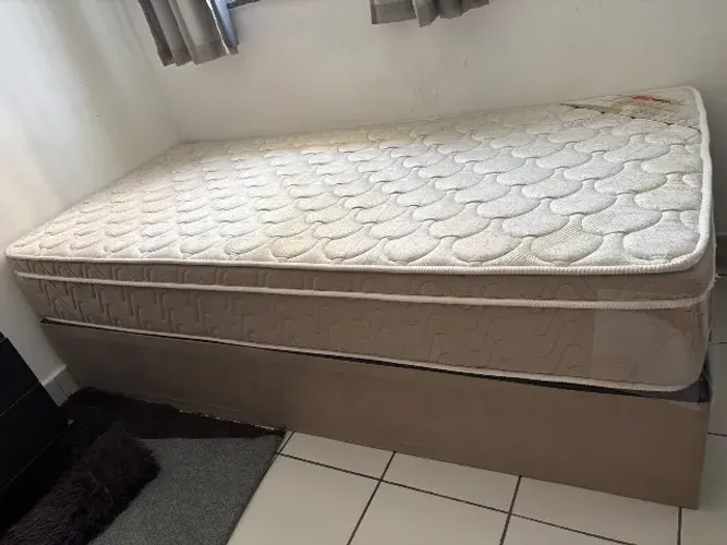 cama de solteiro