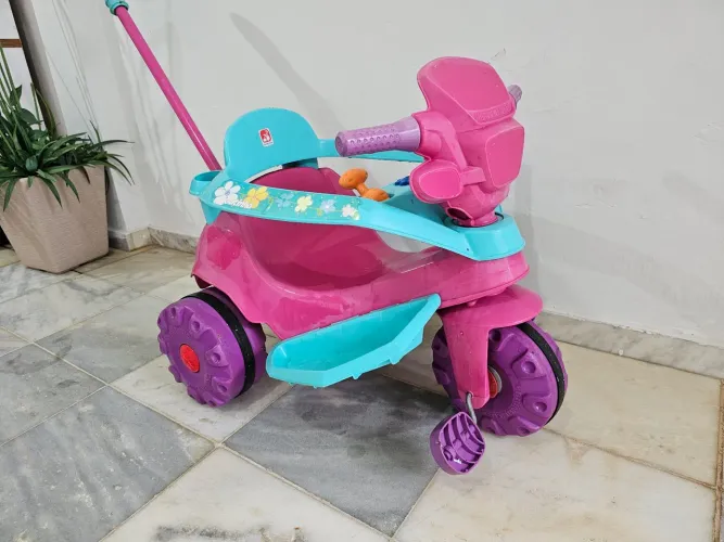 Triciclo infantil usado