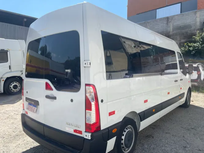 Renault Master 2.3 DCI Executive Longo 16L Dies 2024
