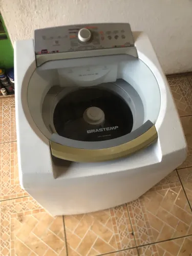 Vende se máquina de lavar roupa marca Brastemp ative capacidade de 11 quilos 
