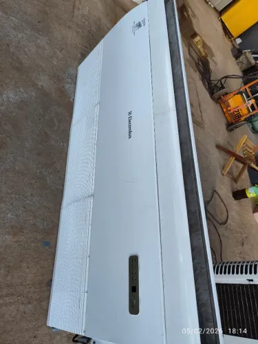 Ar Condicionado Piso Teto 48Mil BTUS