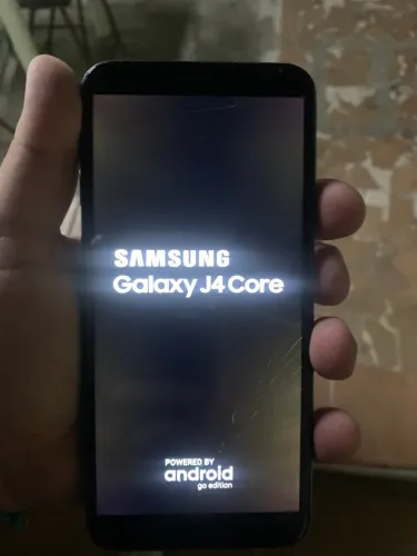 Samsung j4