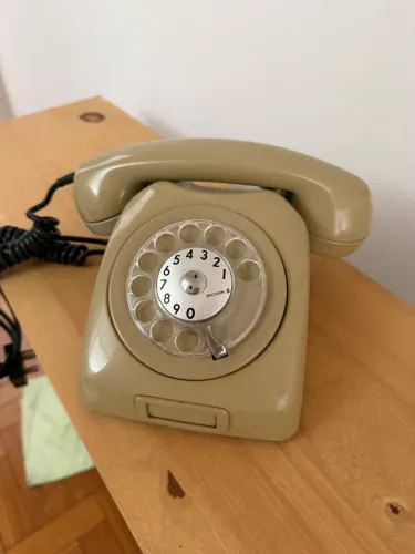 Telefone Antigo De Disco (analógico) Ericsson