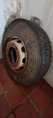 Roda 295 sem Câmera com Pneu Borrachudo