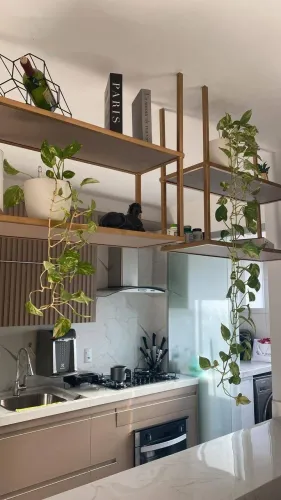 Apartamento de 2 quartos sendo 1 suíte -Planejado-Varanda -Vila Rosa