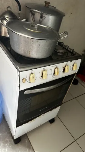 Fogão usado para Manutenção e Pintura  - Funciona Perfeitamente