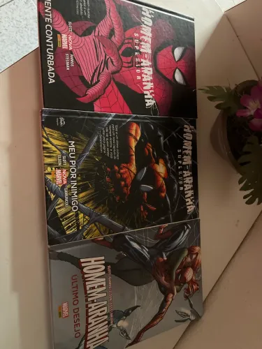 Quadrinhos do Homem Aranha de capa dura