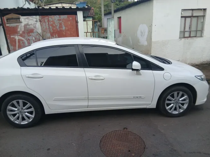 Honda Civic Sedan LXS 1.8/1.8 Flex 16V Aut. 4P 2014