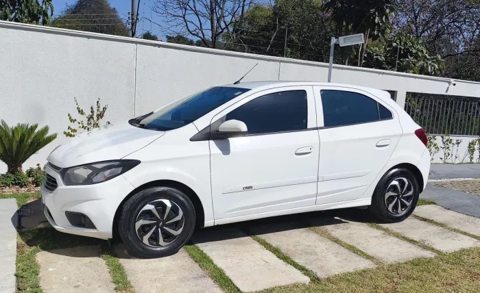 Chevrolet Onix Hatch LT 1.0 8V Flex Mec. 4P 2018