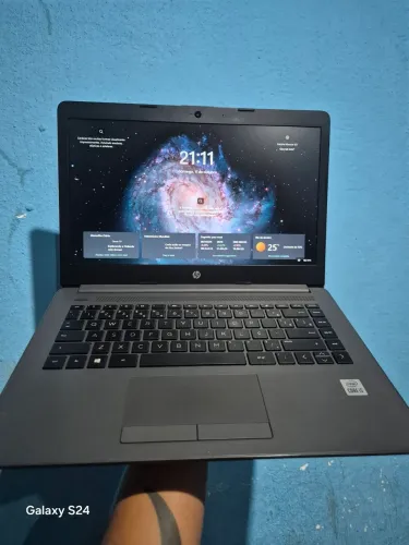 Notebook HP 240 G7 em estado de novo