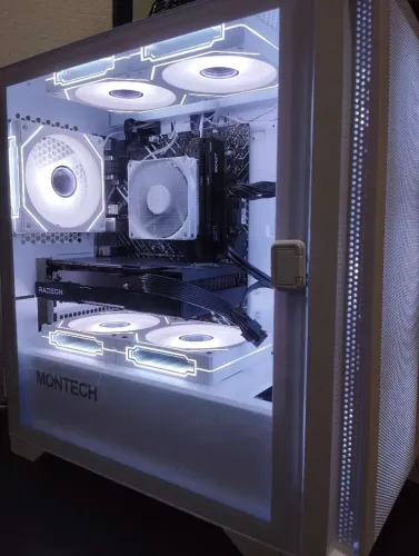 PC Gamer / RX 6600 / i5-12400F / 16GB RAM / 1TB M.2