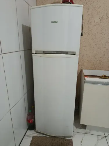 Vende-se Geladeira Consul