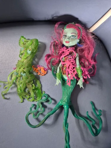 Posea Reef monster high