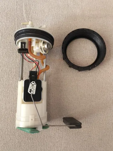 Bomba de combustível modelos Honda City / Fit e WRV: 177008-T5N-M01 (estado de novo)