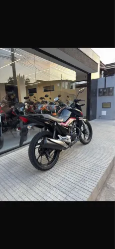 Vendo titan 160