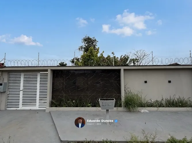 Excelente casa com 03 dormitórios próximo a Av. Guaporé