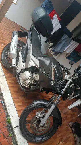 Fazer 250