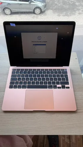 Vende-se MacBook Air 2020