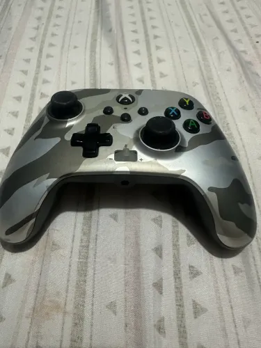 Controle Xbox paralelo