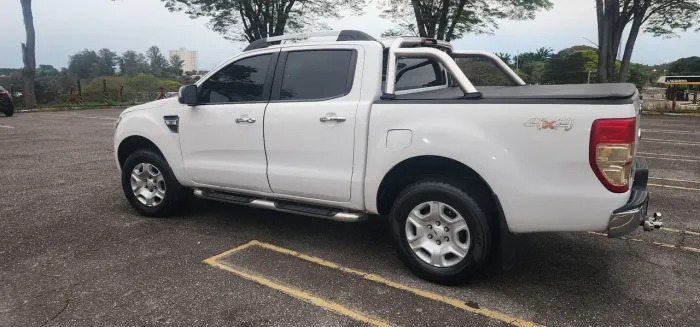 Ford Ranger XLT 3.2 20V 4X4 CD Diesel Aut. 2015