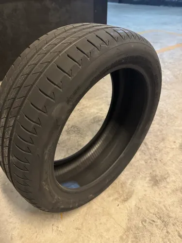Bridgestone Turanza Run Flat 225/45 R18 95Y - Estado Praticamente Novo