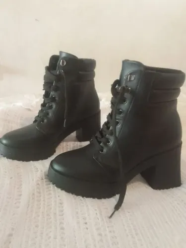 Bota feminina Vizzano