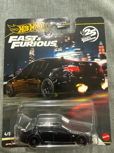Hot Wheels Velozes e Furiosos BMW M5 2010