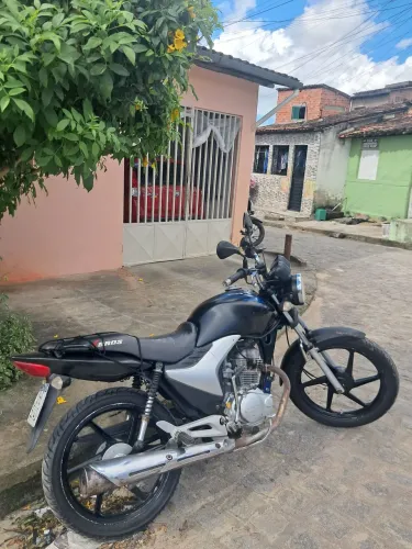 Vende-se fan 125 2011