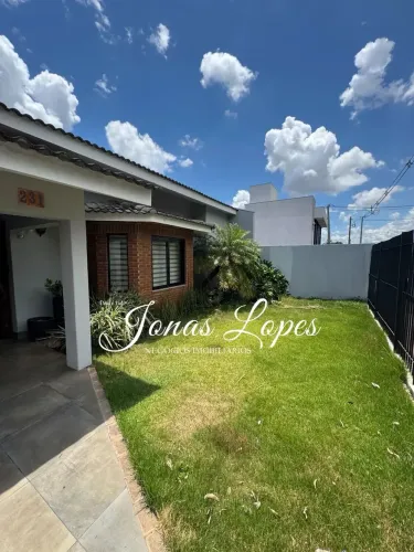 Casa Piscina e 4 Quartos Jardim Canadá - Maringá - Paraná- Permuta por Apto centro mesmo v
