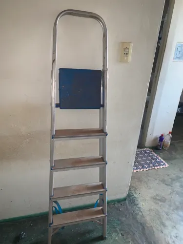 Escada Alumínio 5 degraus Lukasa 