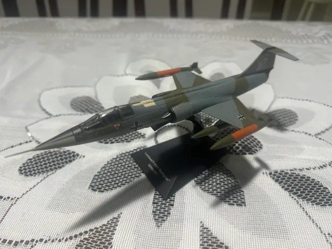 Lockheed F-104 Starfighter - Miniatura Aviões de Combate a Jato Planeta De Agostini 1:72