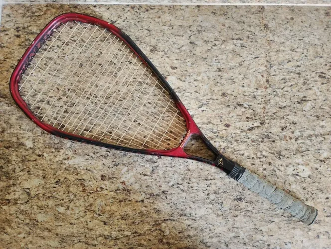 Raquete Dunlop Max Predador 