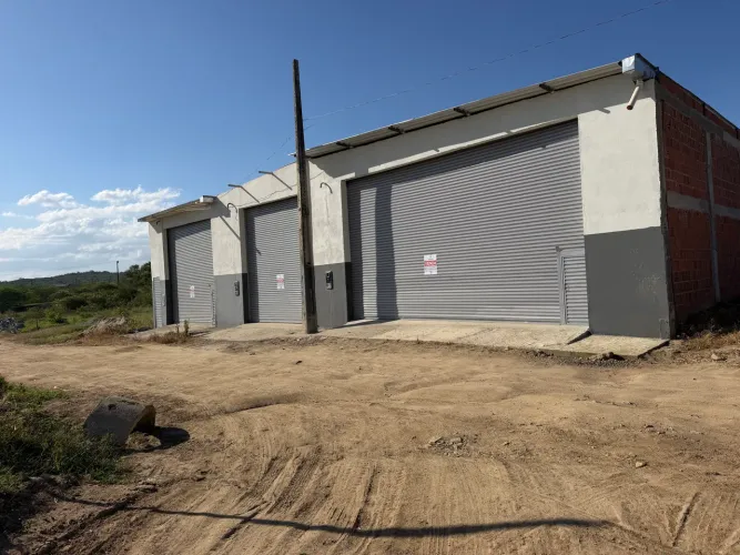 Galpão Novo 200m² | Alto do Moura | Caruaru