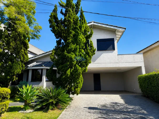 Casa à venda e para alugar em Santana de Parnaíba, Morada dos Pinheiros (Aldeia da Serra)