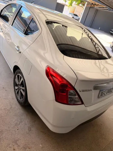 Nissan Versa SL 1.6 16V Flexstart 4P Aut. 2020