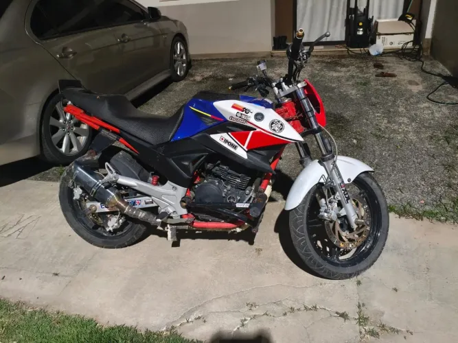 Fazer 250 de Whelling