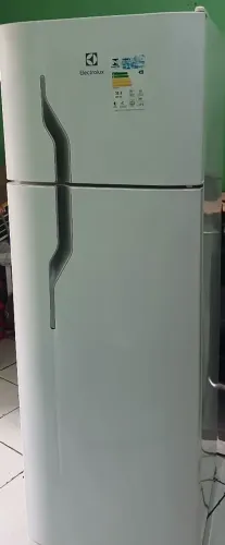 Vendo geladeira eletrolux