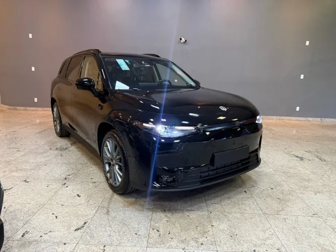 Leapmotor C10 REEV (Híbrido) 2027
