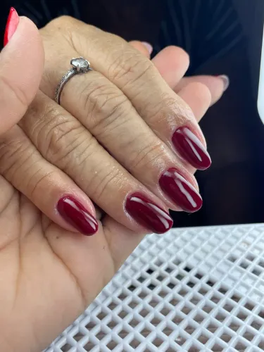 Alongamento de unhas