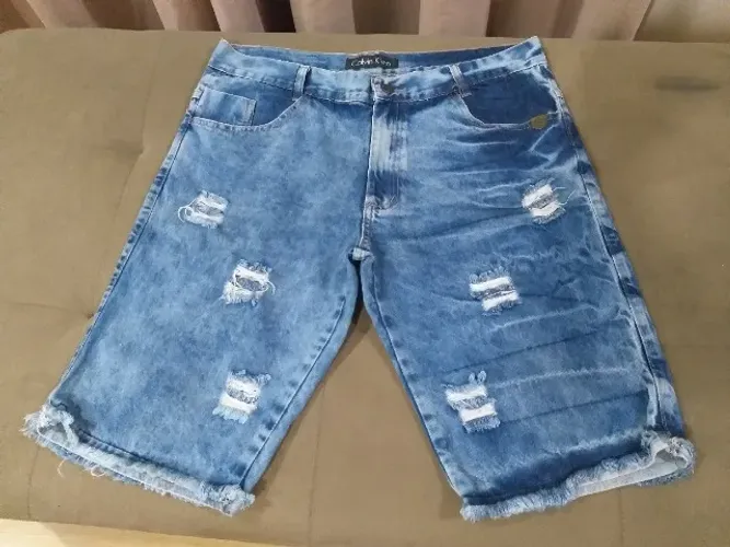 Bermuda Calvin Klein Original. (Tamanho: 46) - R$ 70