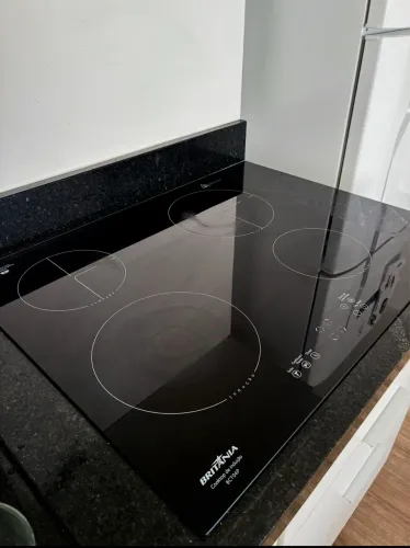 Cooktop Britânia indução 4 queimadores + tampo