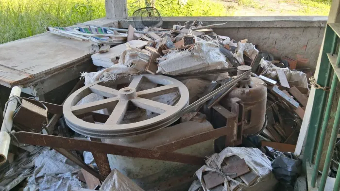 Vendo máquinas e peças de motor