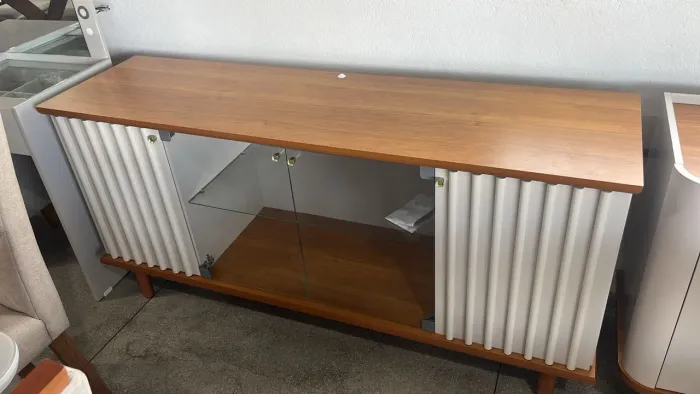 Buffet com Led e portas vidro à pronta entrega 