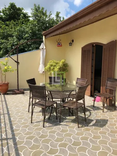 Casa com 3 dormitórios à venda, 240 m² por R$ 1.300.000,00 - Jardim Estádio - Jundiaí/SP