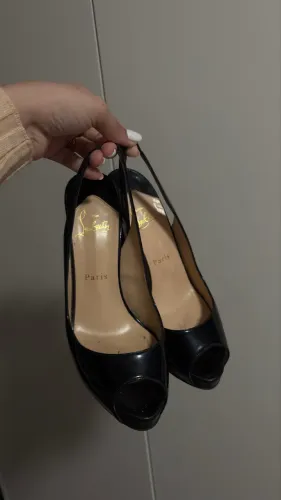 SAPATO LOUBOUTIN