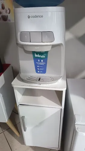 Bebedouro com mesa e Galão 