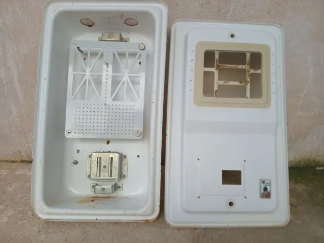 ? Caixa de Energia para Poste Completa - R$ 250