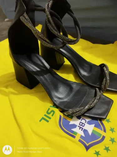 Sandália preta social
